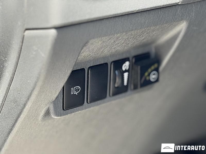 Toyota Prius Plus / V 2013 — Миниатюра 9