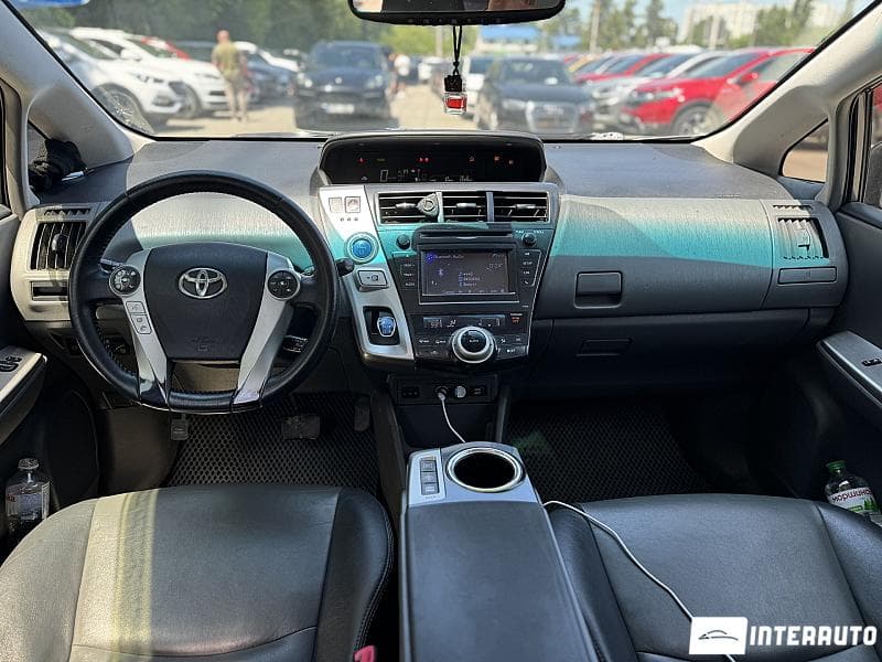 Toyota Prius Plus / V 2013 — Миниатюра 15