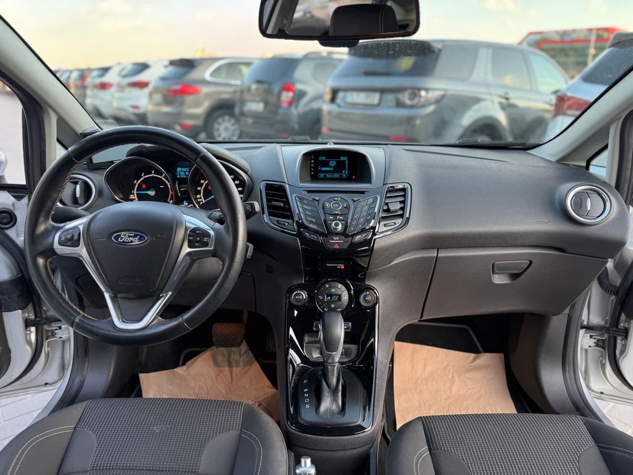 Ford Fiesta 2015 — Миниатюра 6