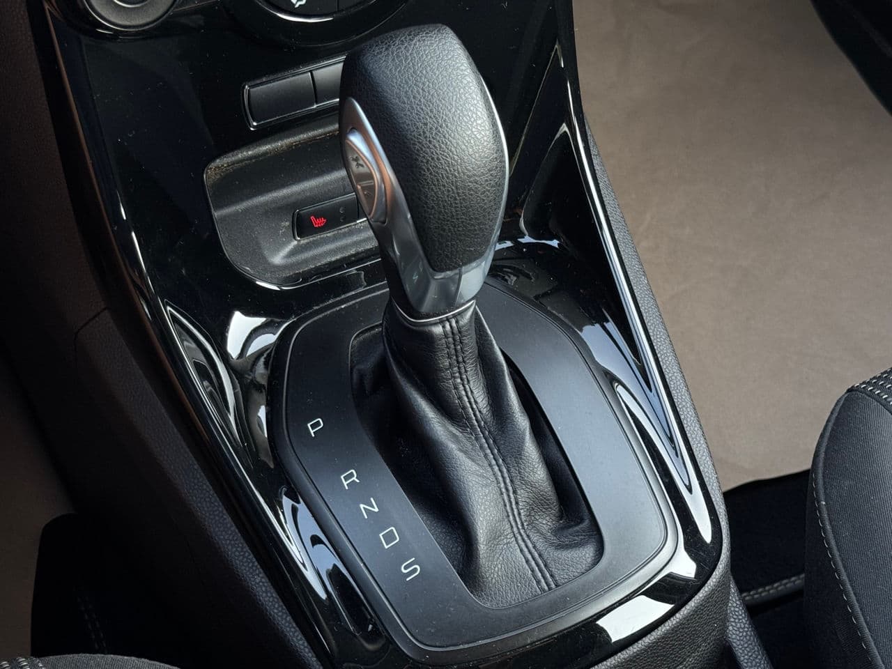 Ford Fiesta 2015 — Миниатюра 12