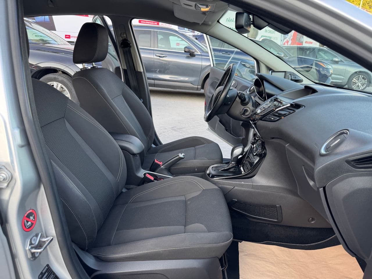 Ford Fiesta 2015 — Миниатюра 15