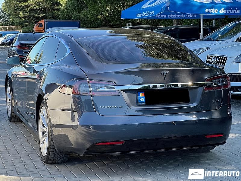 Tesla Model S 2018 — Миниатюра 4