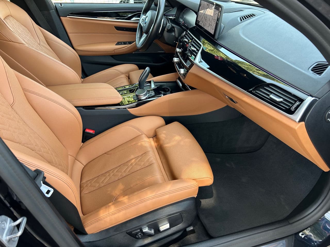 BMW 530e 2021 — Миниатюра 7