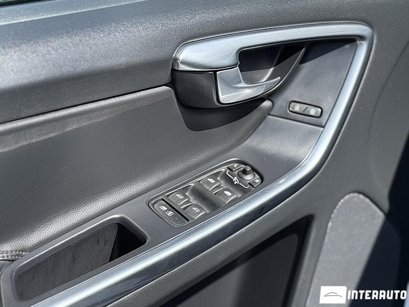 Volvo XC 60 2017 — Миниатюра 7
