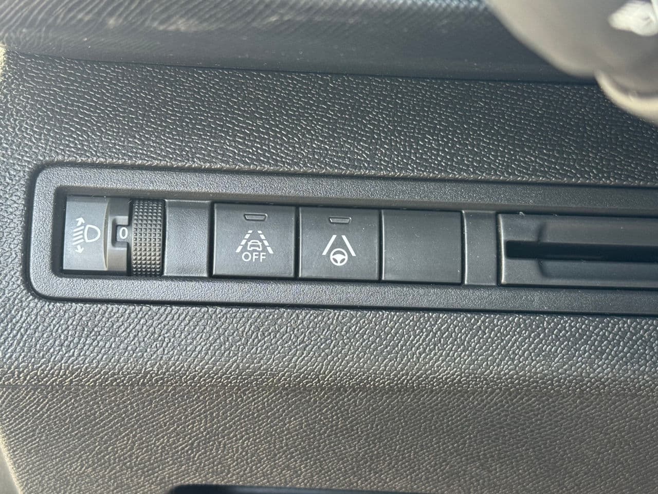 Peugeot 3008 2022 — Миниатюра 15