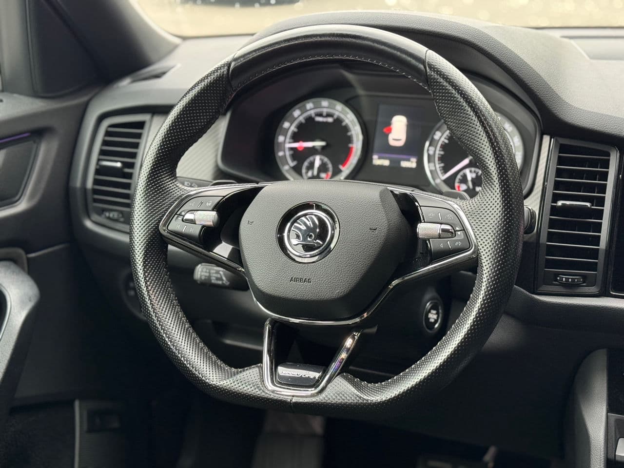 Skoda Kodiaq 2021 — Миниатюра 12
