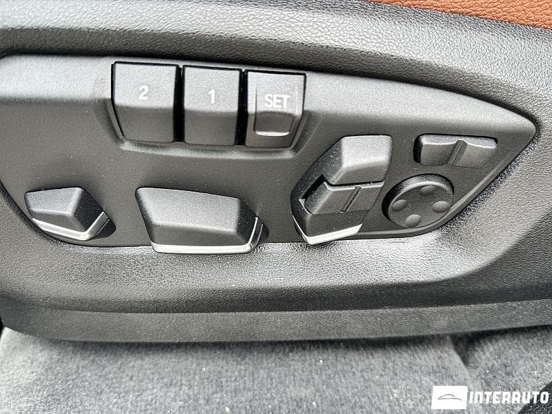 2016 BMW X5 4.0e — Miniatură 23