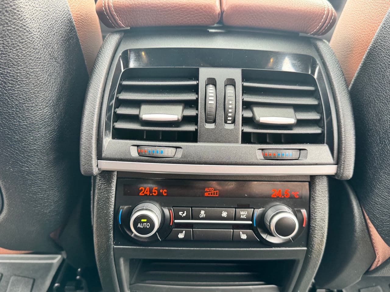 2016 BMW X5 4.0e — Miniatură 15