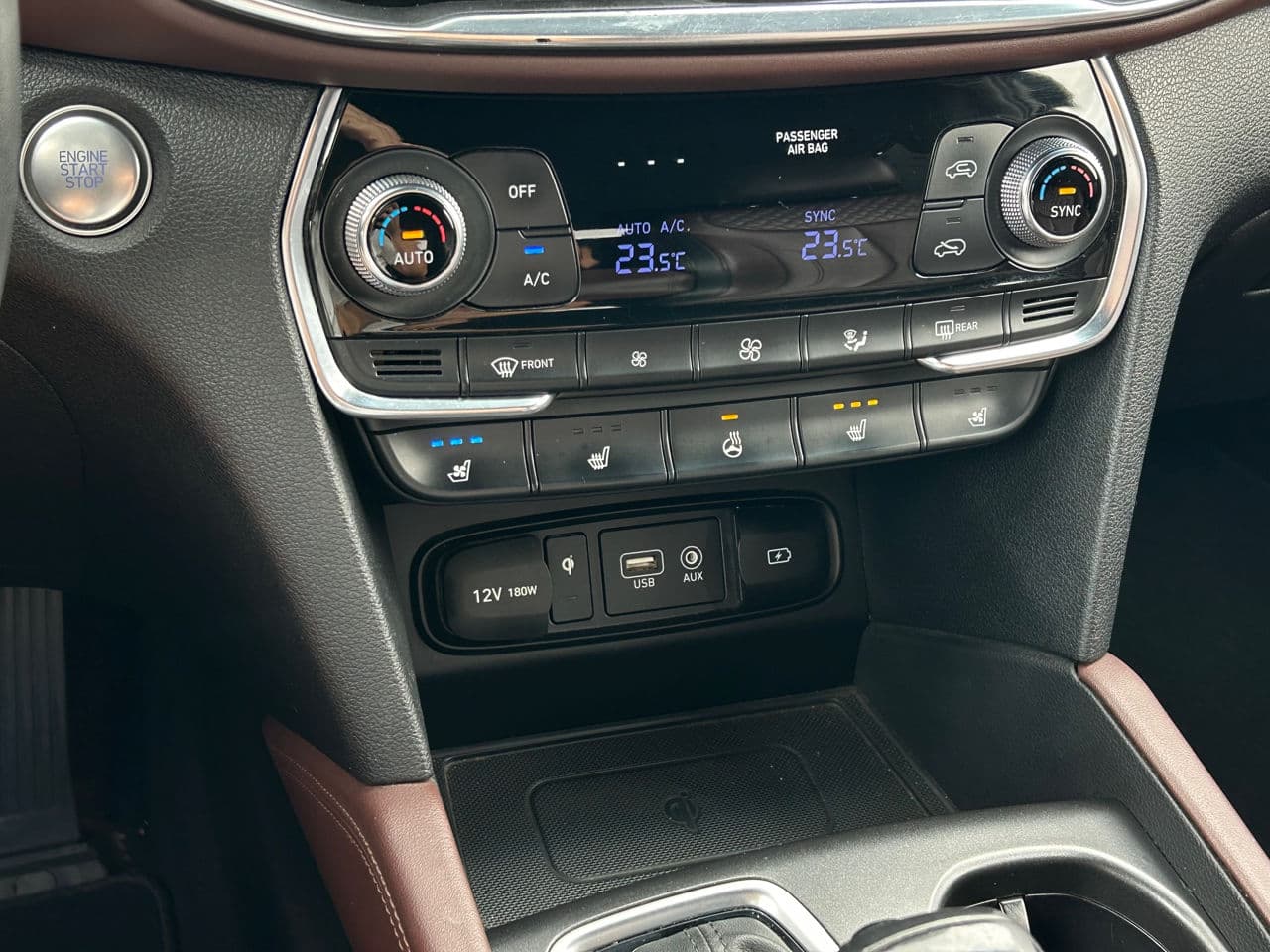 Hyundai Santa Fe 2018 — Миниатюра 16