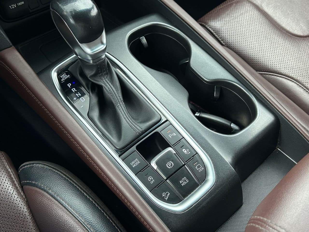 Hyundai Santa Fe 2018 — Миниатюра 17