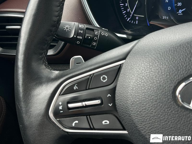 Hyundai Santa Fe 2018 — Миниатюра 11