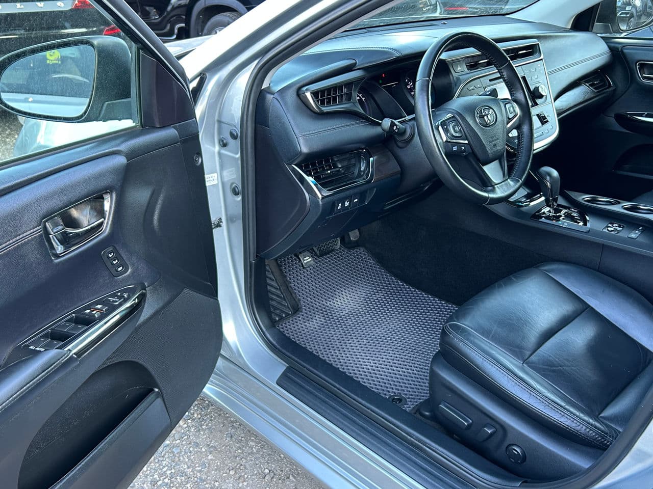 Toyota Avalon 2015 — Миниатюра 7