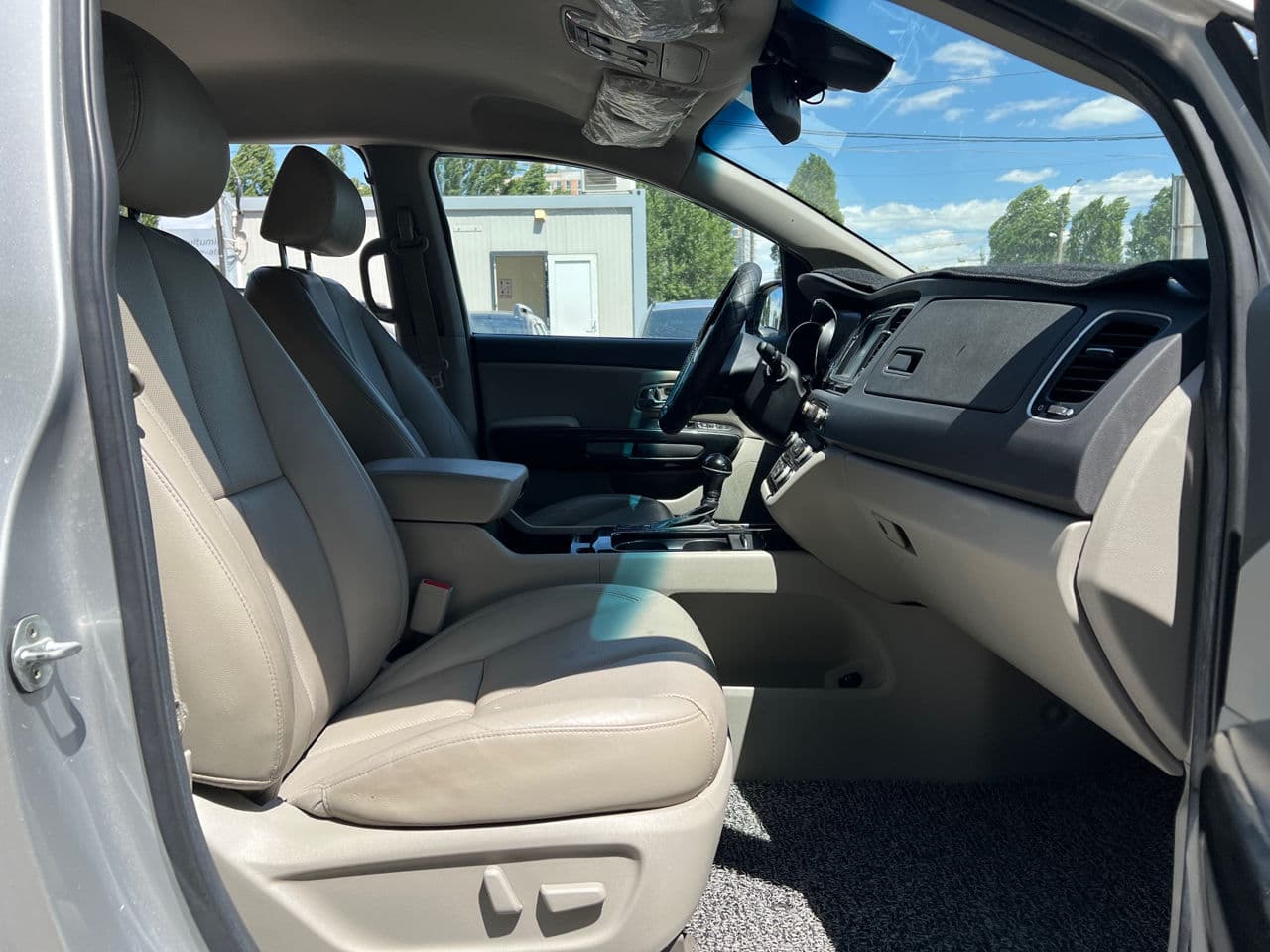 Kia Carnival 2016 — Миниатюра 15