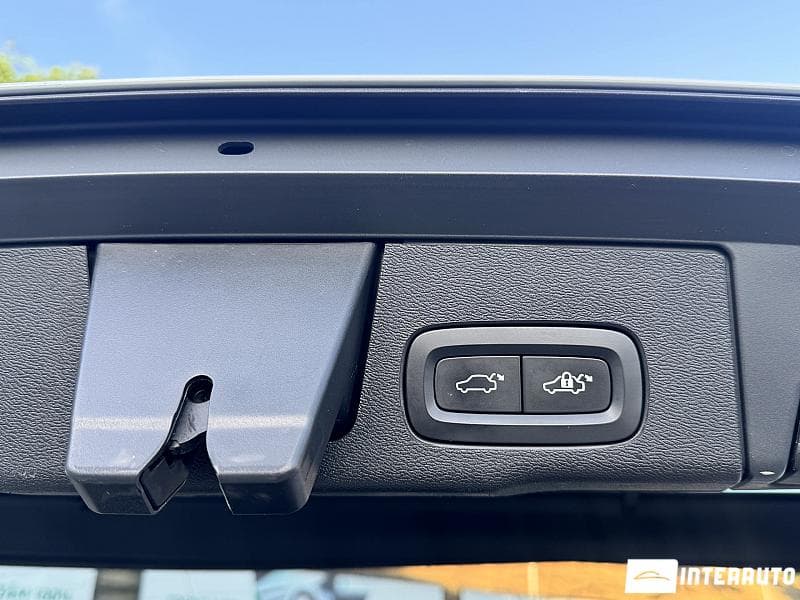Volvo XC 60 2017 — Миниатюра 26