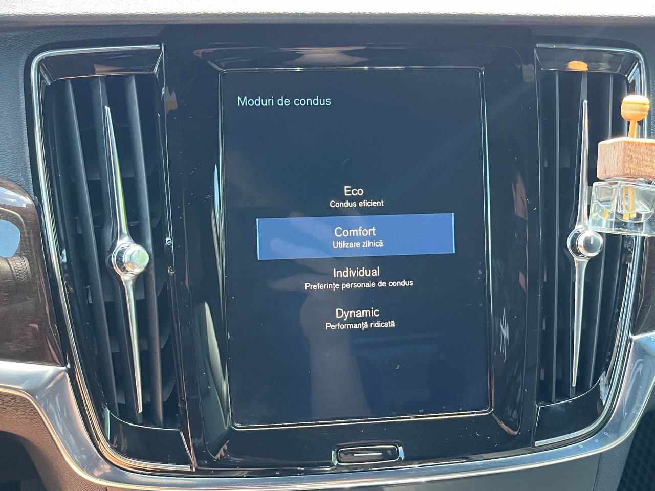Volvo S 90 2019 — Миниатюра 12