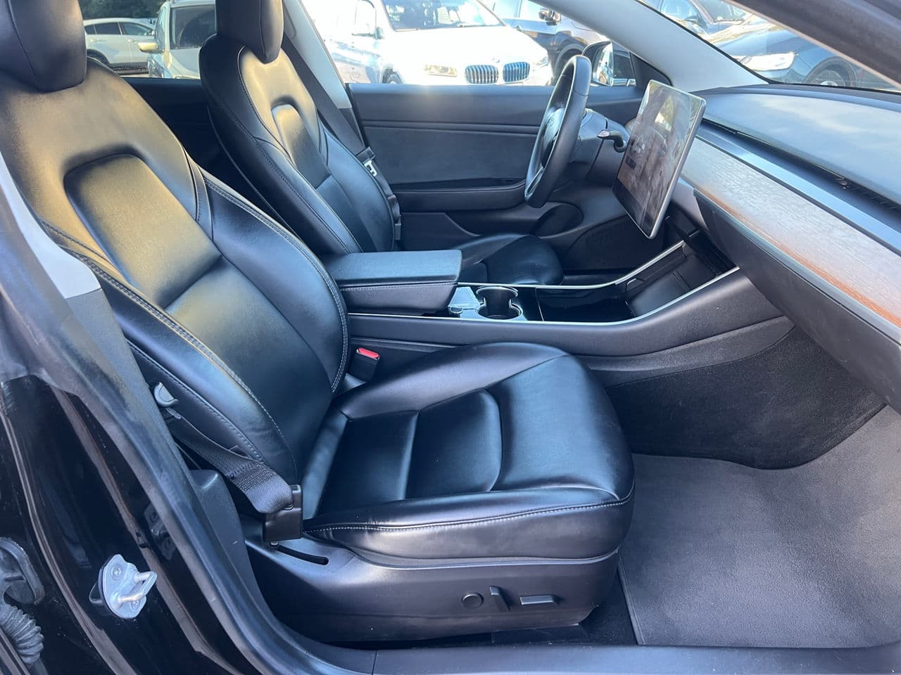 Tesla Model 3 2019 — Миниатюра 14