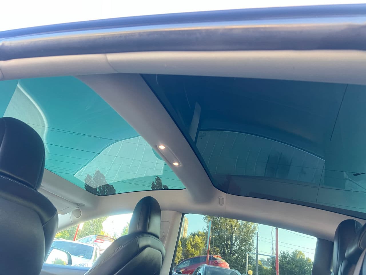 Tesla Model 3 2019 — Миниатюра 13