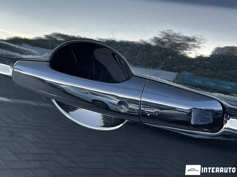 Land Rover Discovery Sport 2020 — Миниатюра 17