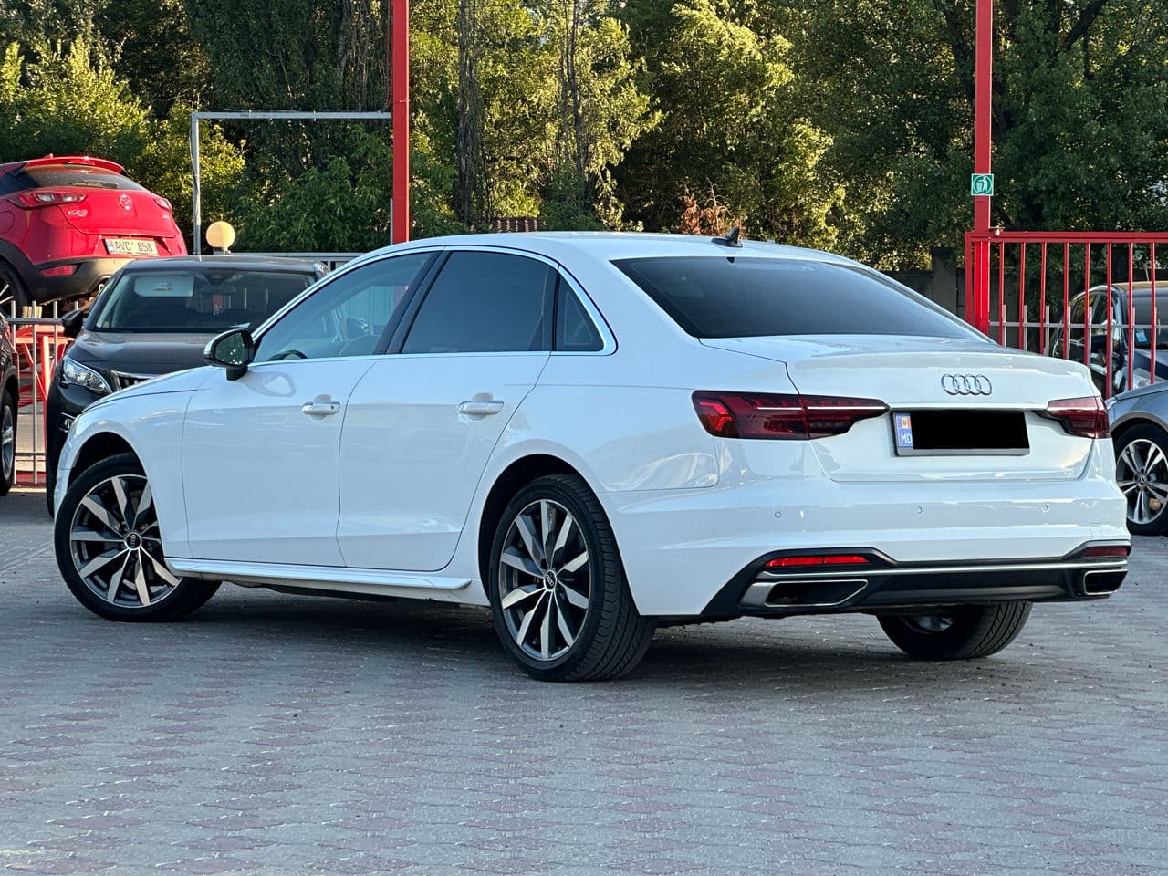 Audi A4 2021 — Миниатюра 2