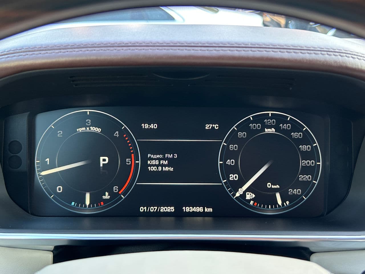 Land Rover Range Rover Vogue 2013 — Миниатюра 12