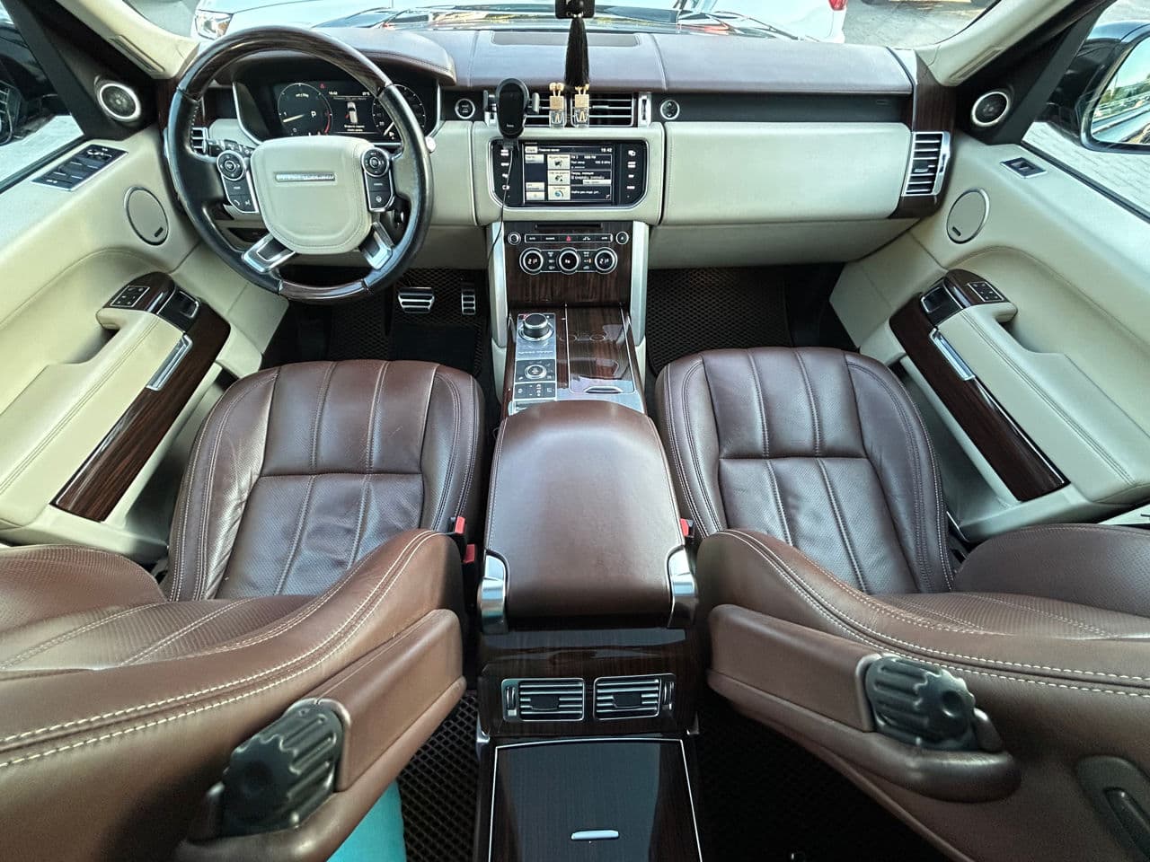 Land Rover Range Rover Vogue 2013 — Миниатюра 10