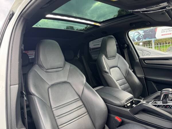 2018 Porsche Cayenne S — Miniatură 8