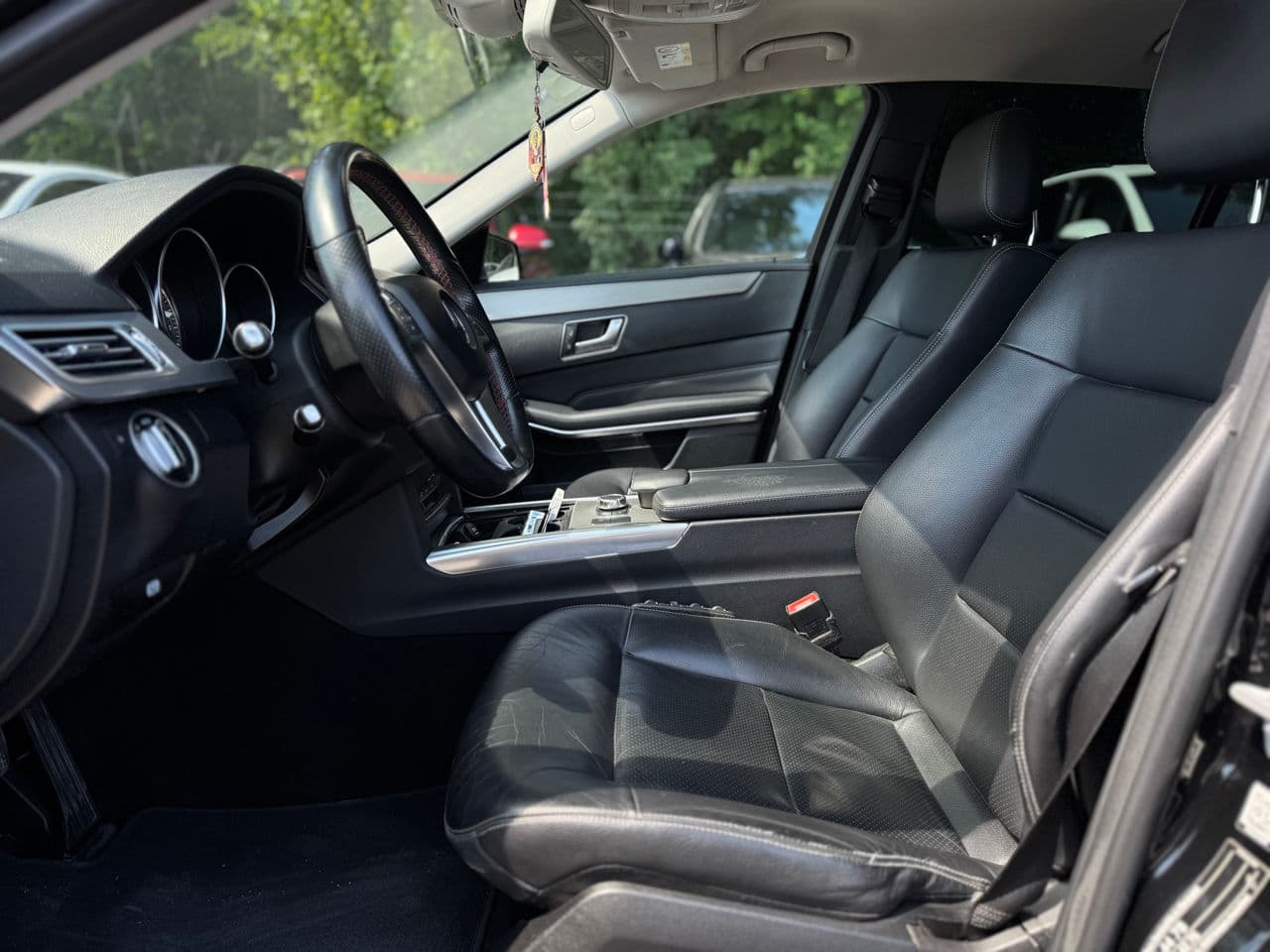Mercedes E 200 2015 — Миниатюра 6