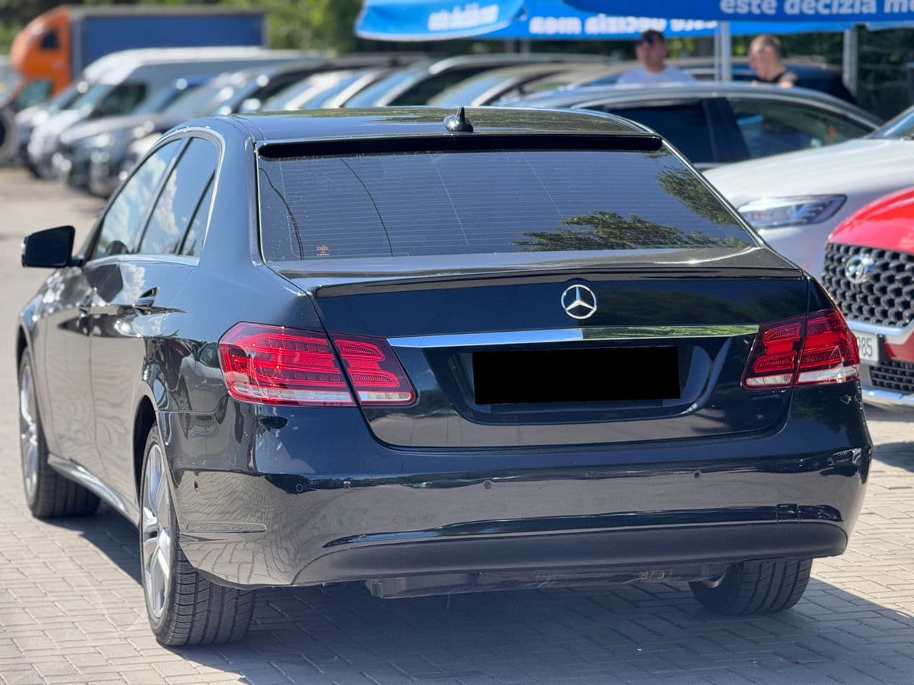 Mercedes E 200 2015 — Миниатюра 2