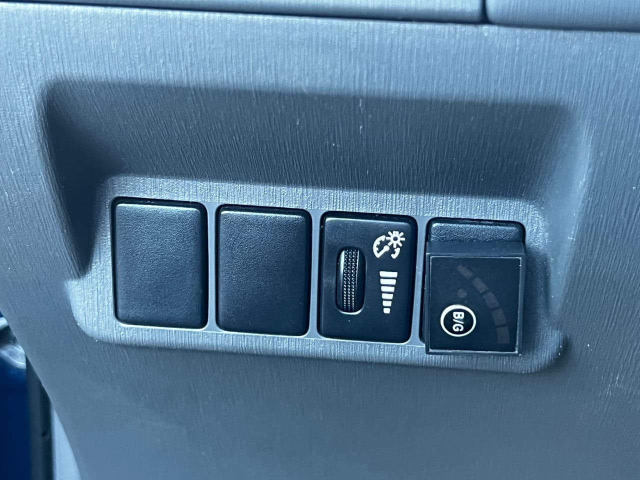 Toyota Prius Plus / V 2012 — Миниатюра 14