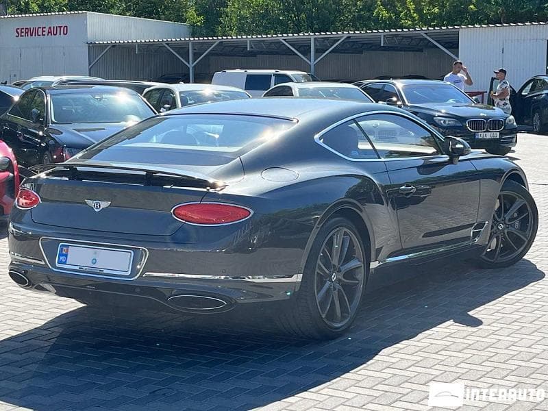 Bentley Continental GT 2018 — Миниатюра 3