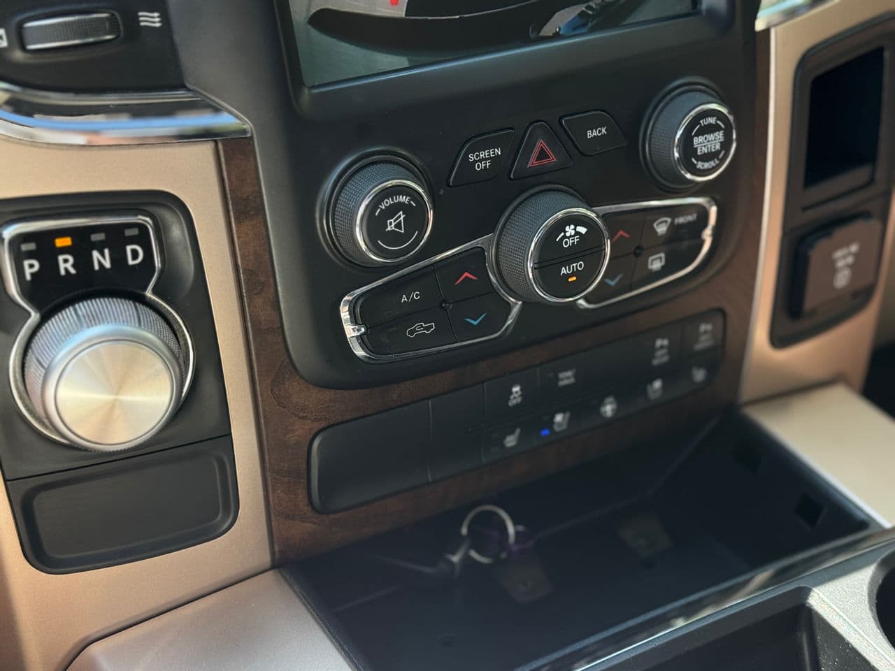 Dodge RAM 2015 — Миниатюра 14