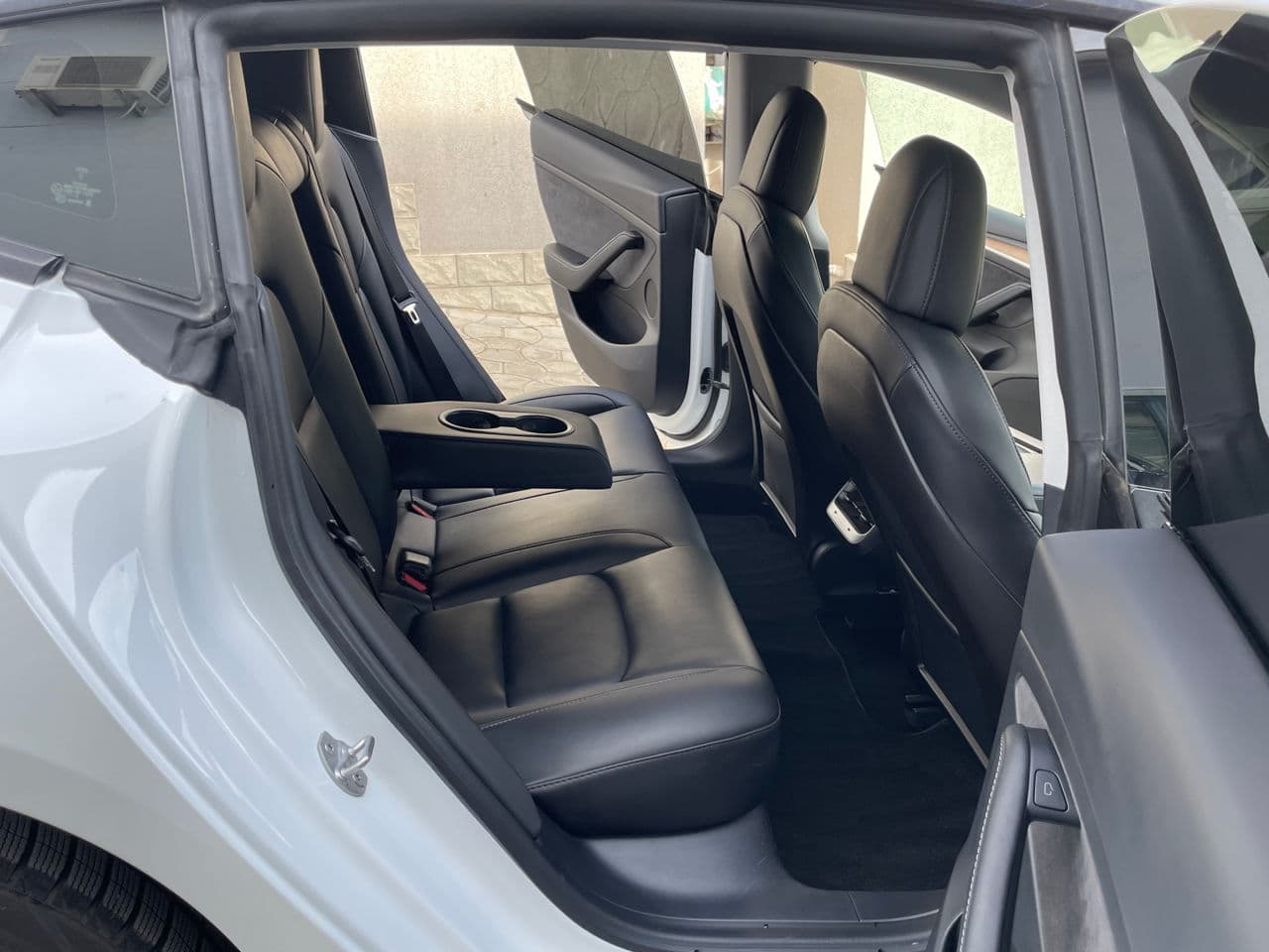 Tesla Model 3 2021 — Миниатюра 17