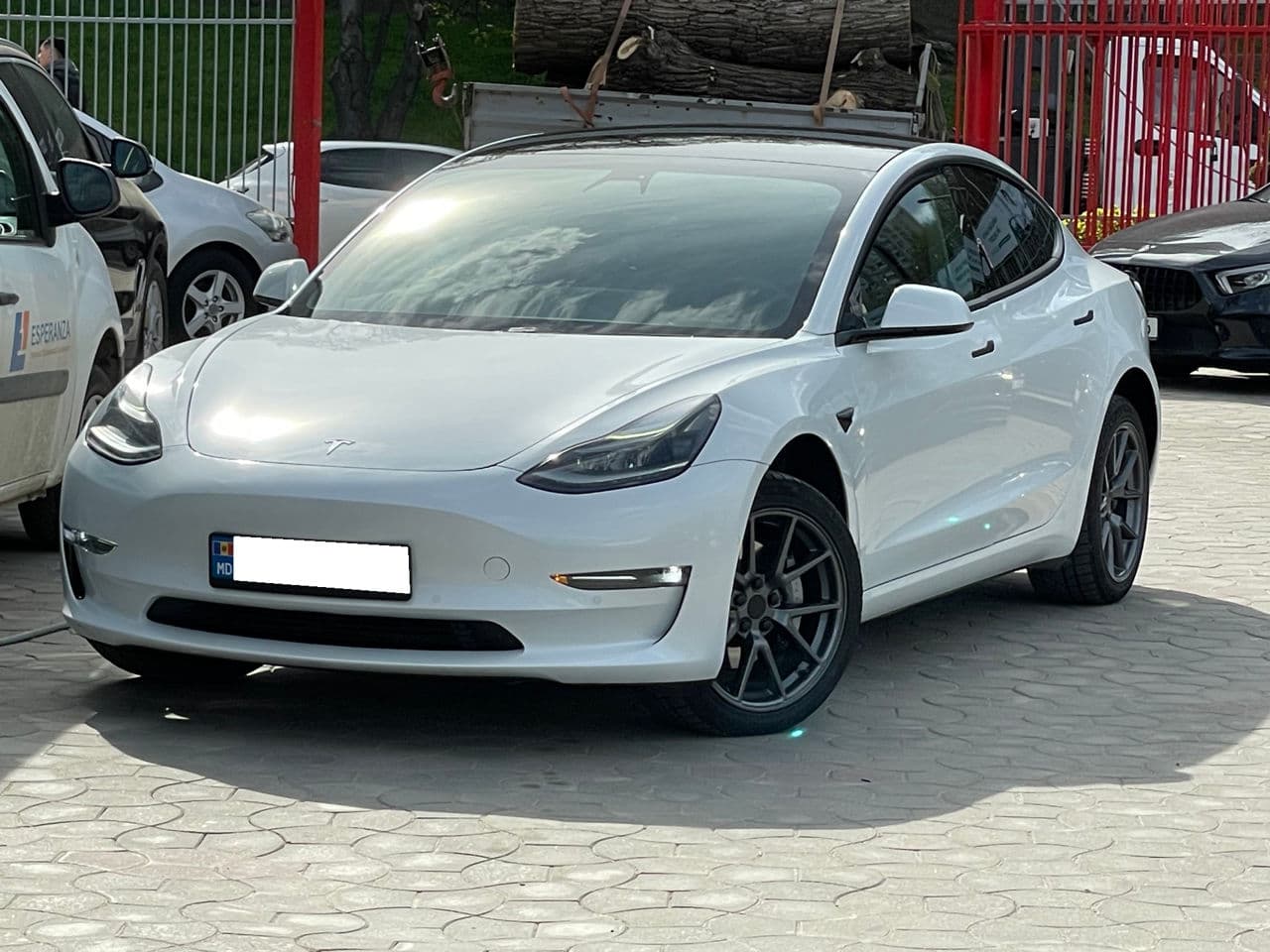 Tesla Model 3 2021 — Миниатюра 2