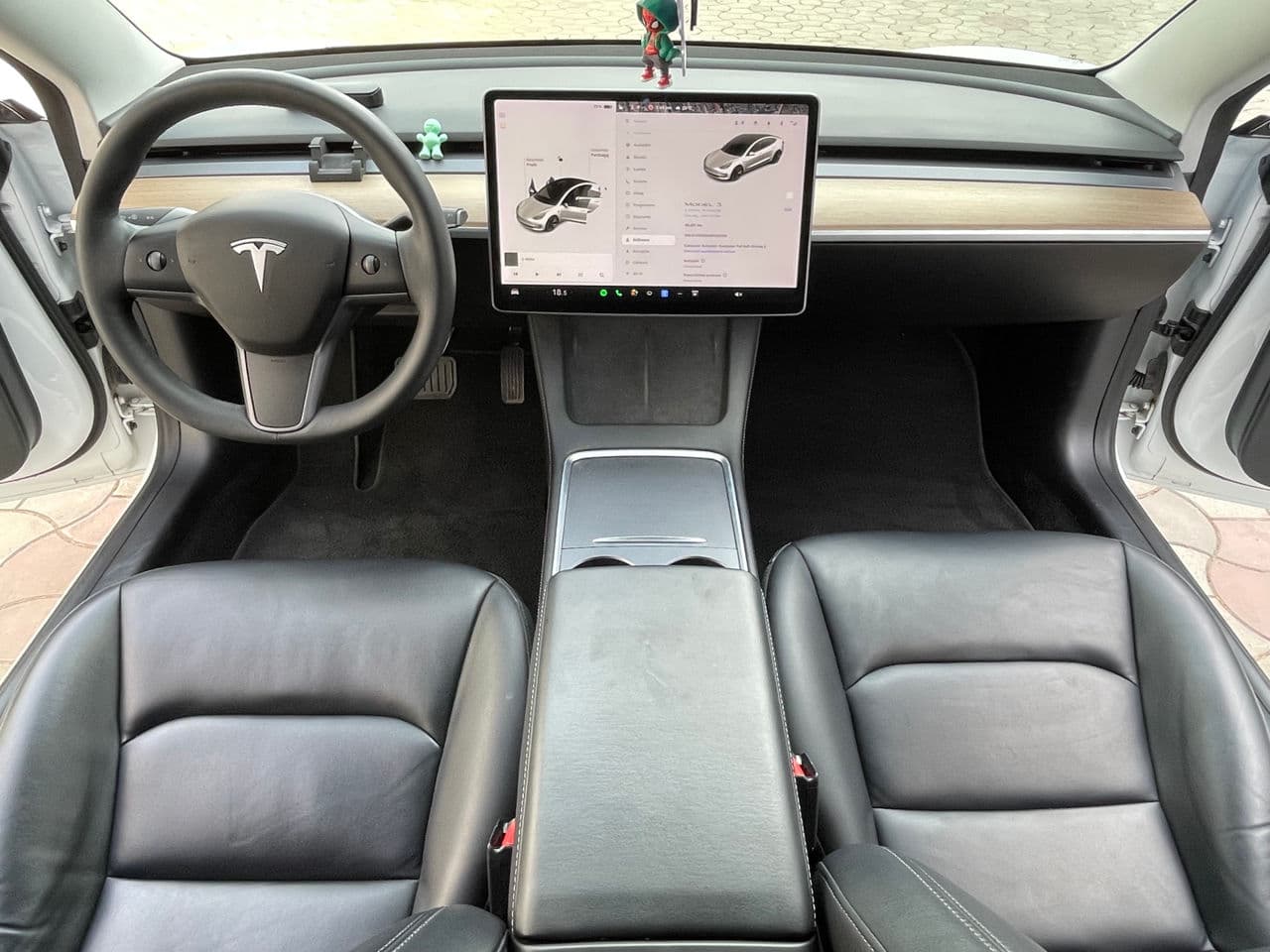 Tesla Model 3 2021 — Миниатюра 8