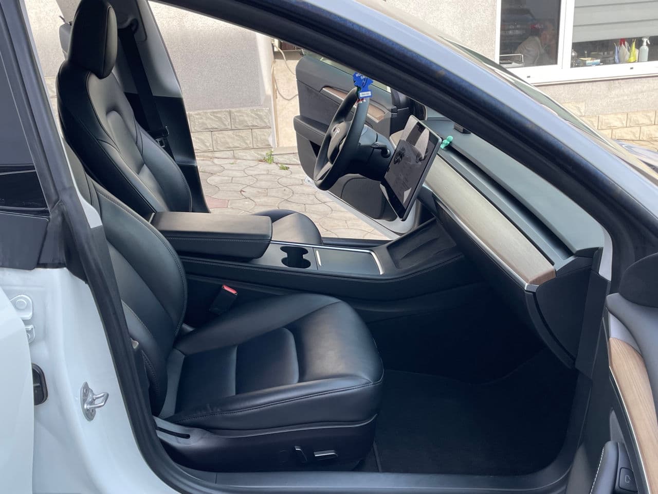 Tesla Model 3 2021 — Миниатюра 18