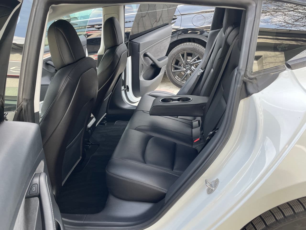Tesla Model 3 2021 — Миниатюра 15
