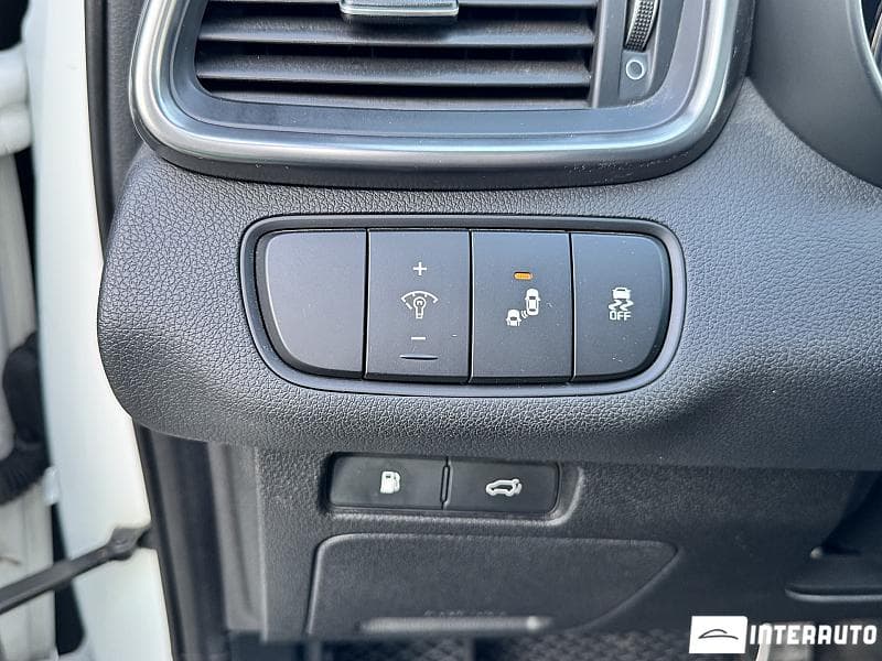 Kia Sorento 2015 — Миниатюра 21