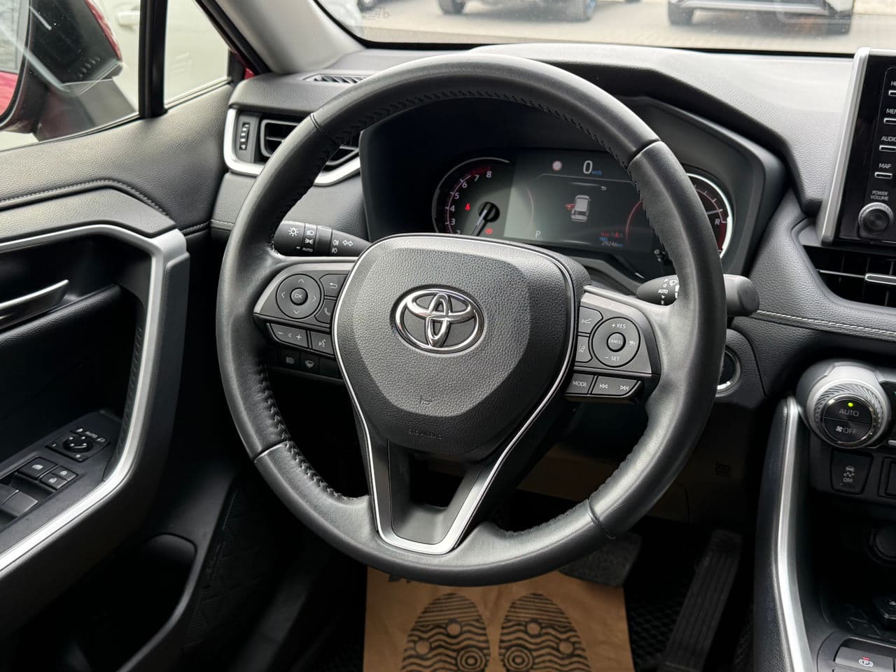 Toyota Rav-4 2021 — Миниатюра 9