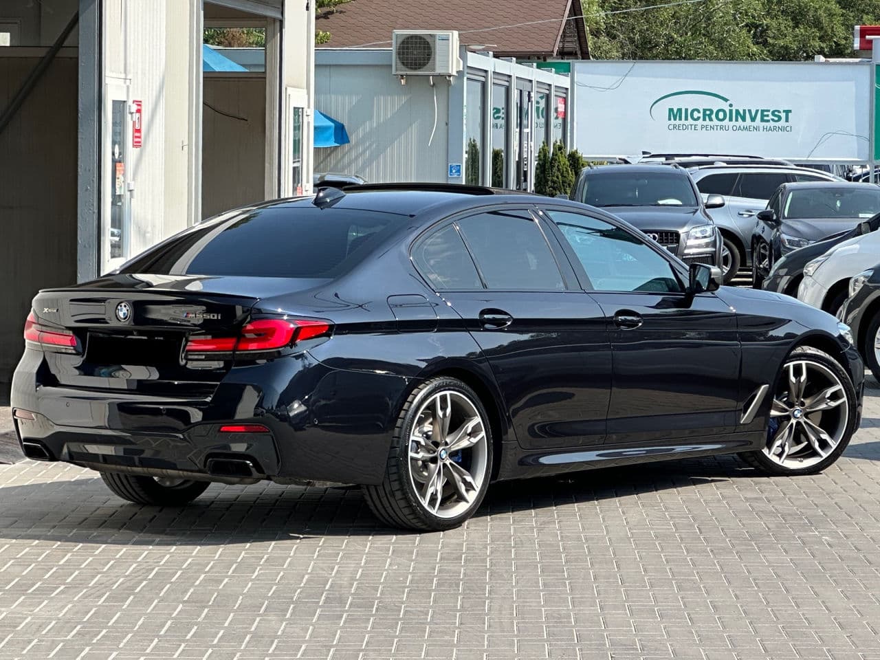 BMW M550i 2020 — Миниатюра 3
