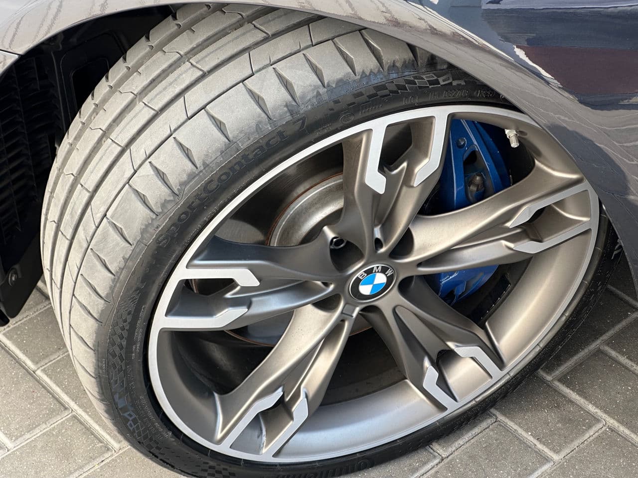 BMW M550i 2020 — Миниатюра 25