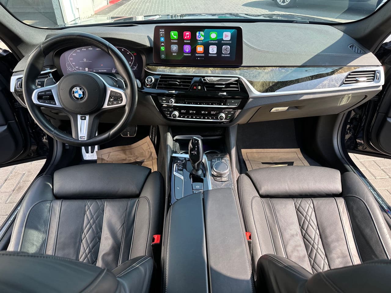BMW M550i 2020 — Миниатюра 7