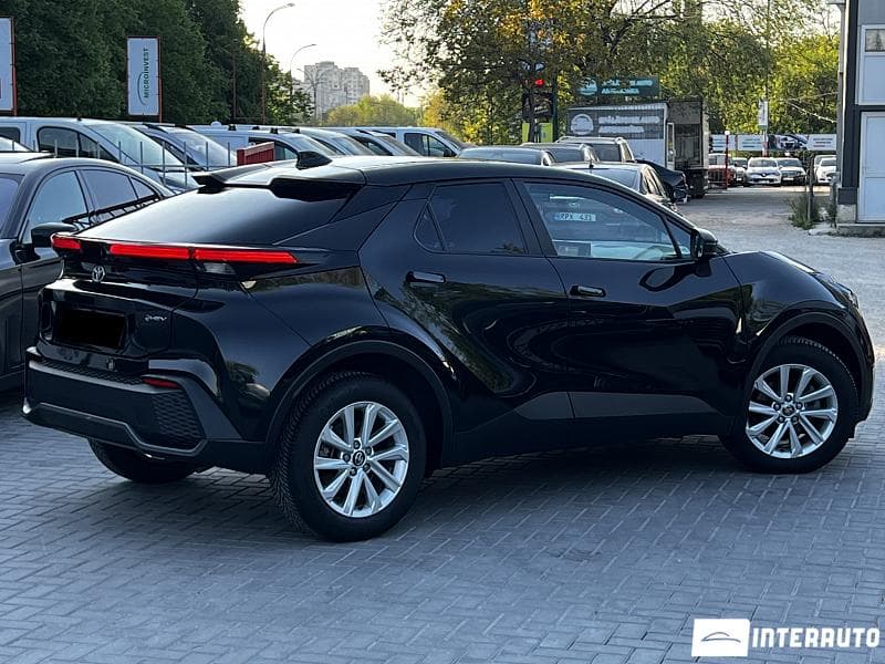 Toyota C-HR 2024 — Миниатюра 4