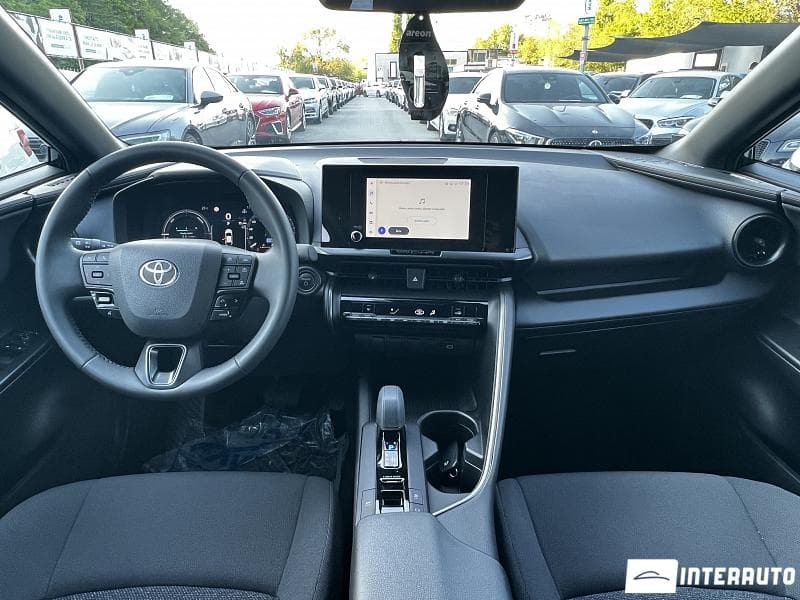 Toyota C-HR 2024 — Миниатюра 10