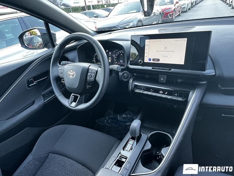 Toyota C-HR 2024 — Миниатюра 6