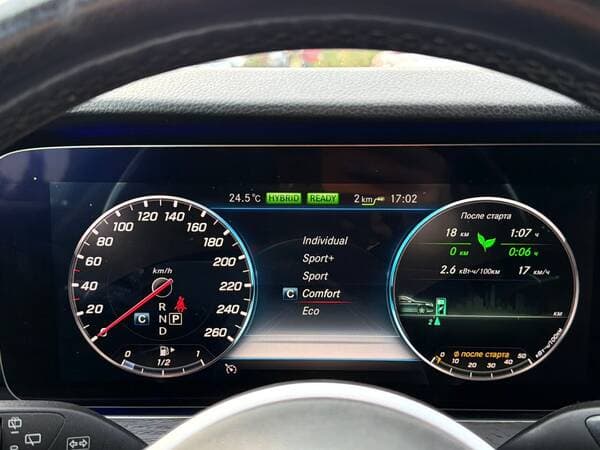2019 Mercedes E 300de — Miniatură 9