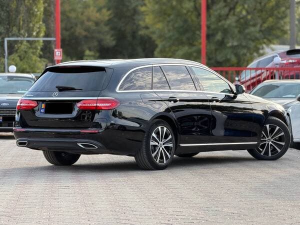 2019 Mercedes E 300de — Miniatură 4