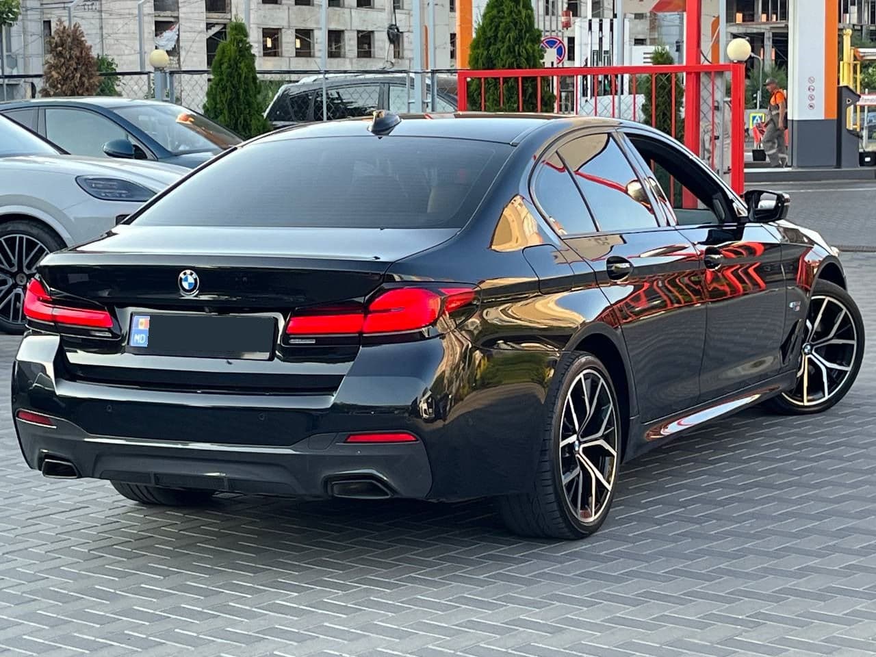 BMW 530e 2020 — Миниатюра 2