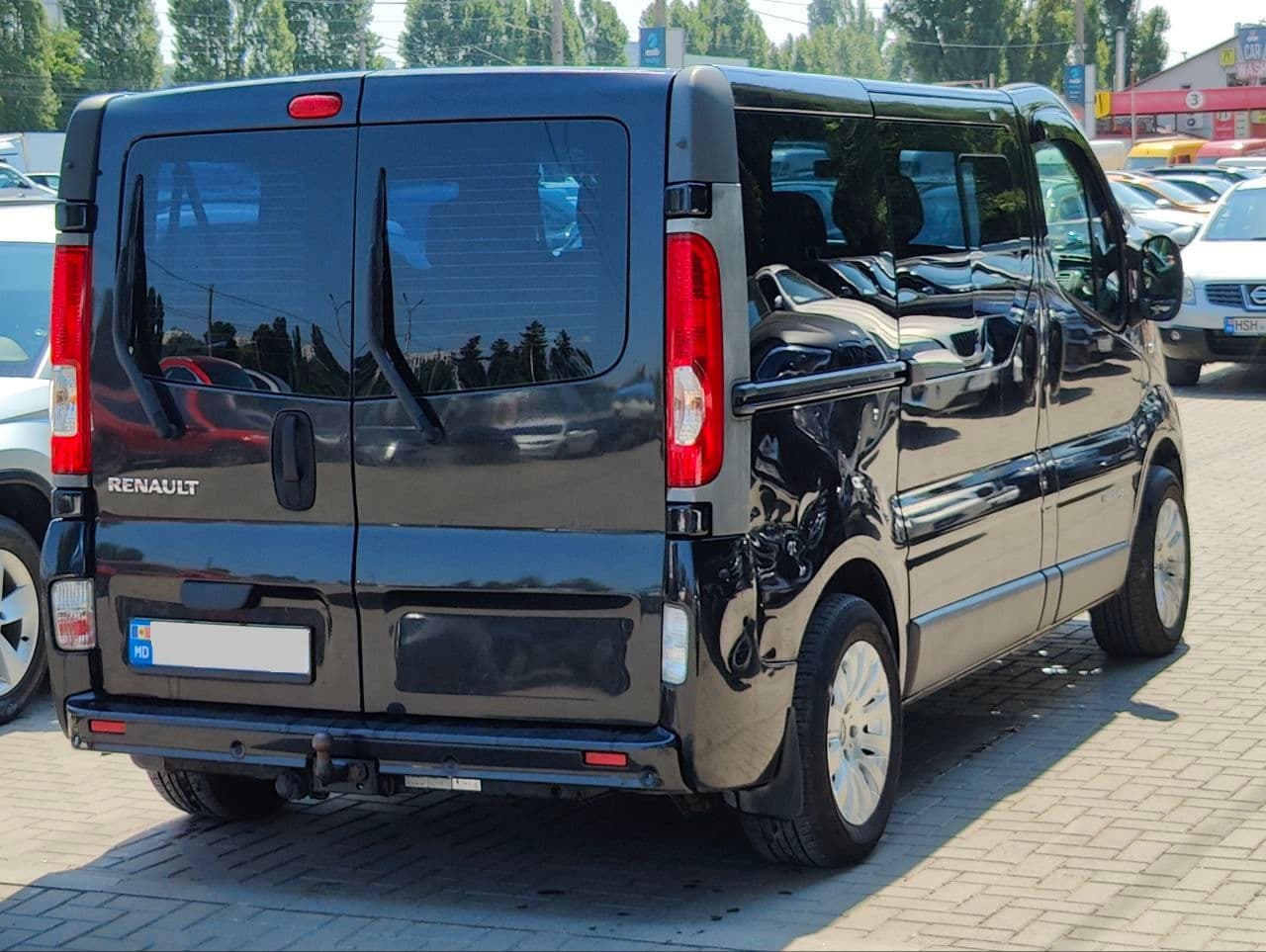 Renault Trafic 2009 — Миниатюра 2