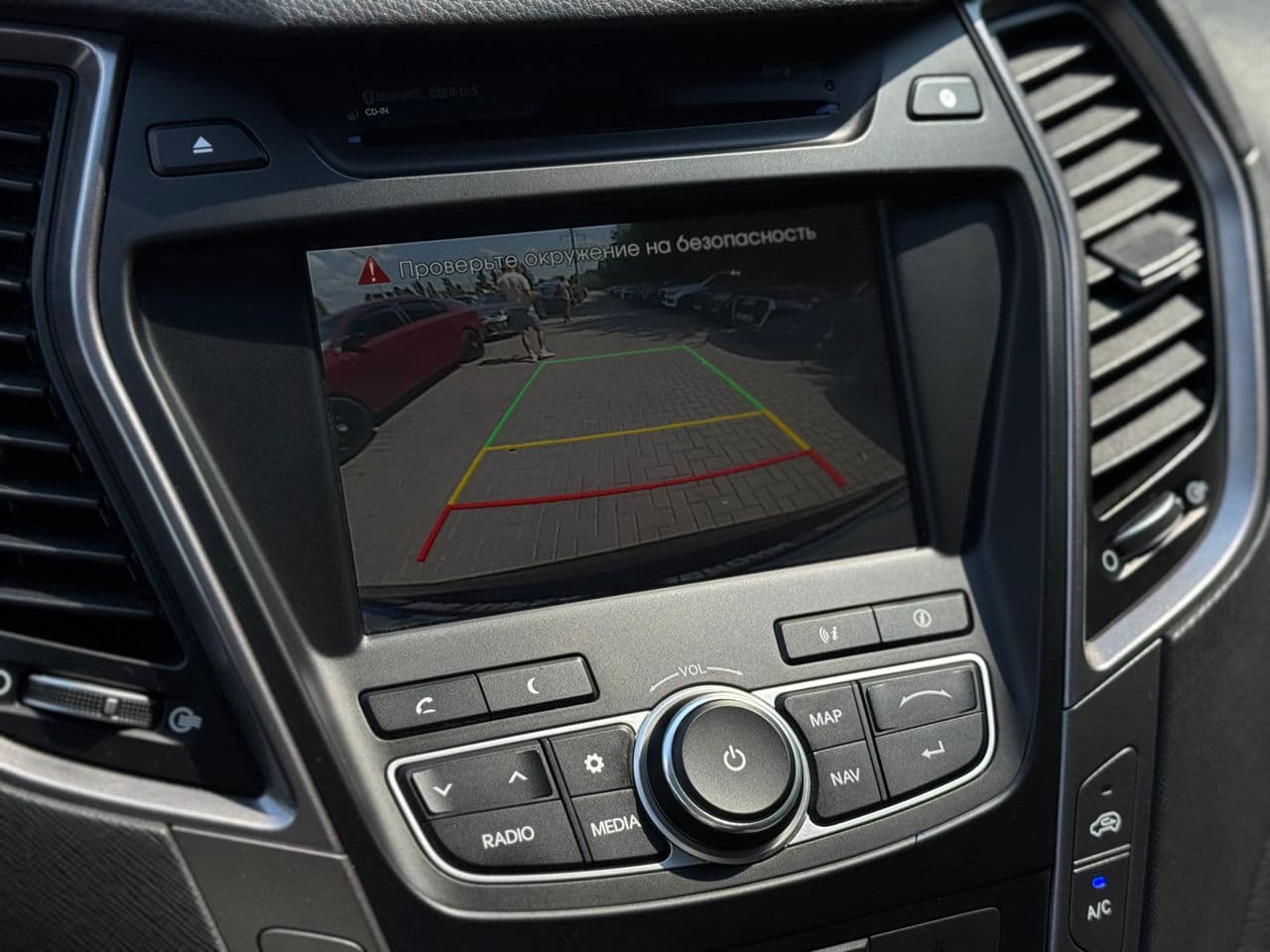Hyundai Santa Fe 2015 — Миниатюра 13