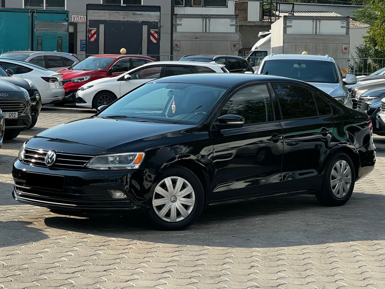 Volkswagen Jetta 2016 — Миниатюра 3